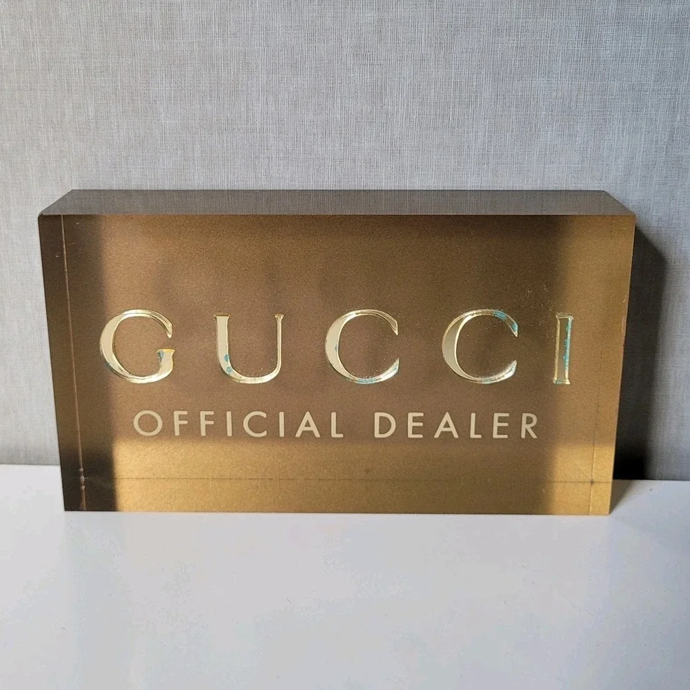 Gucci Official Dealer Lucite Logo Sign Gold Acrylic Display Block Boutique Decor